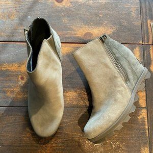 Sorel Joan of Arctic Wedge Bootie Boots sz 6.5 Zip Ladies Women's with box